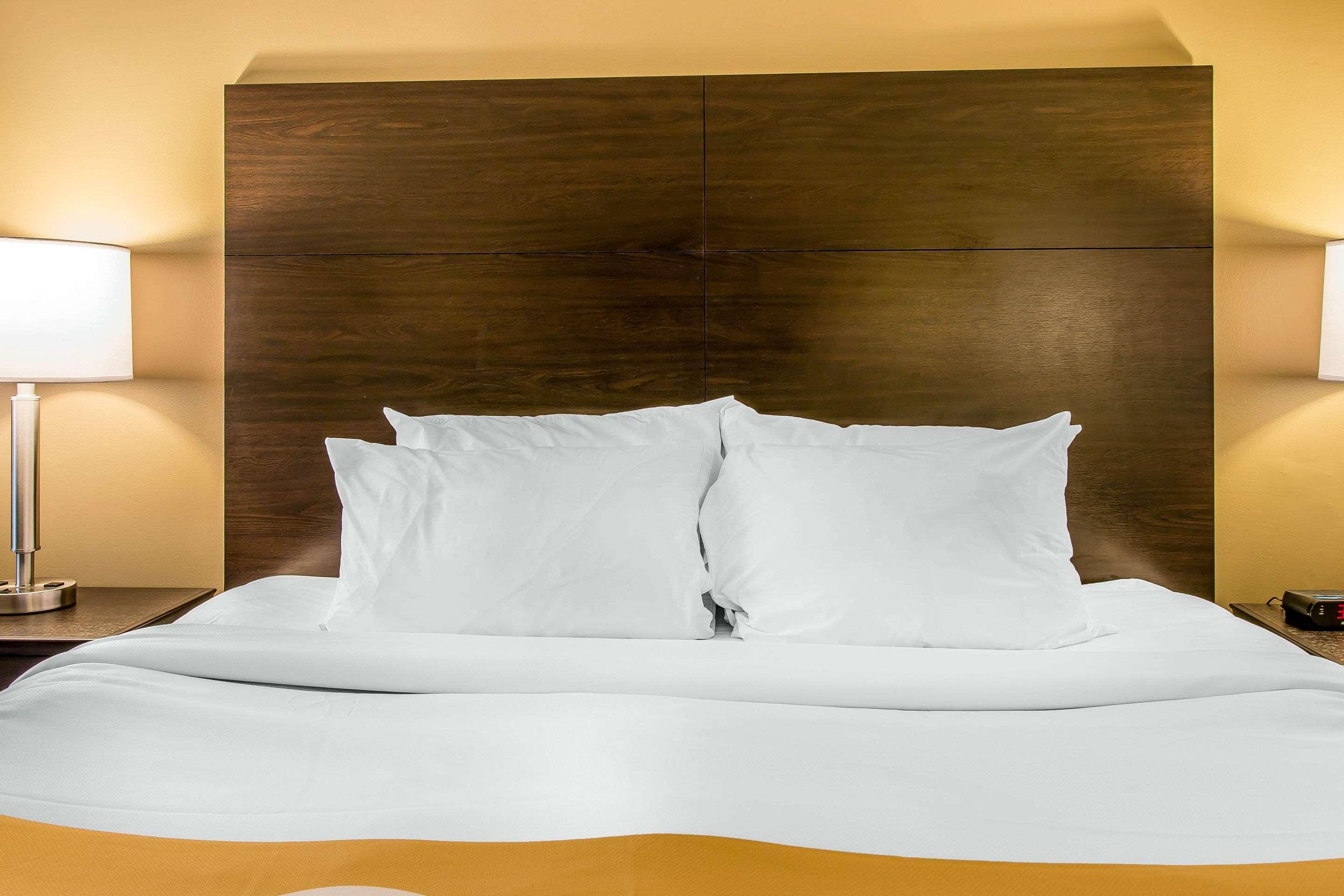 Quality Inn & Suites Houghton Zewnętrze zdjęcie