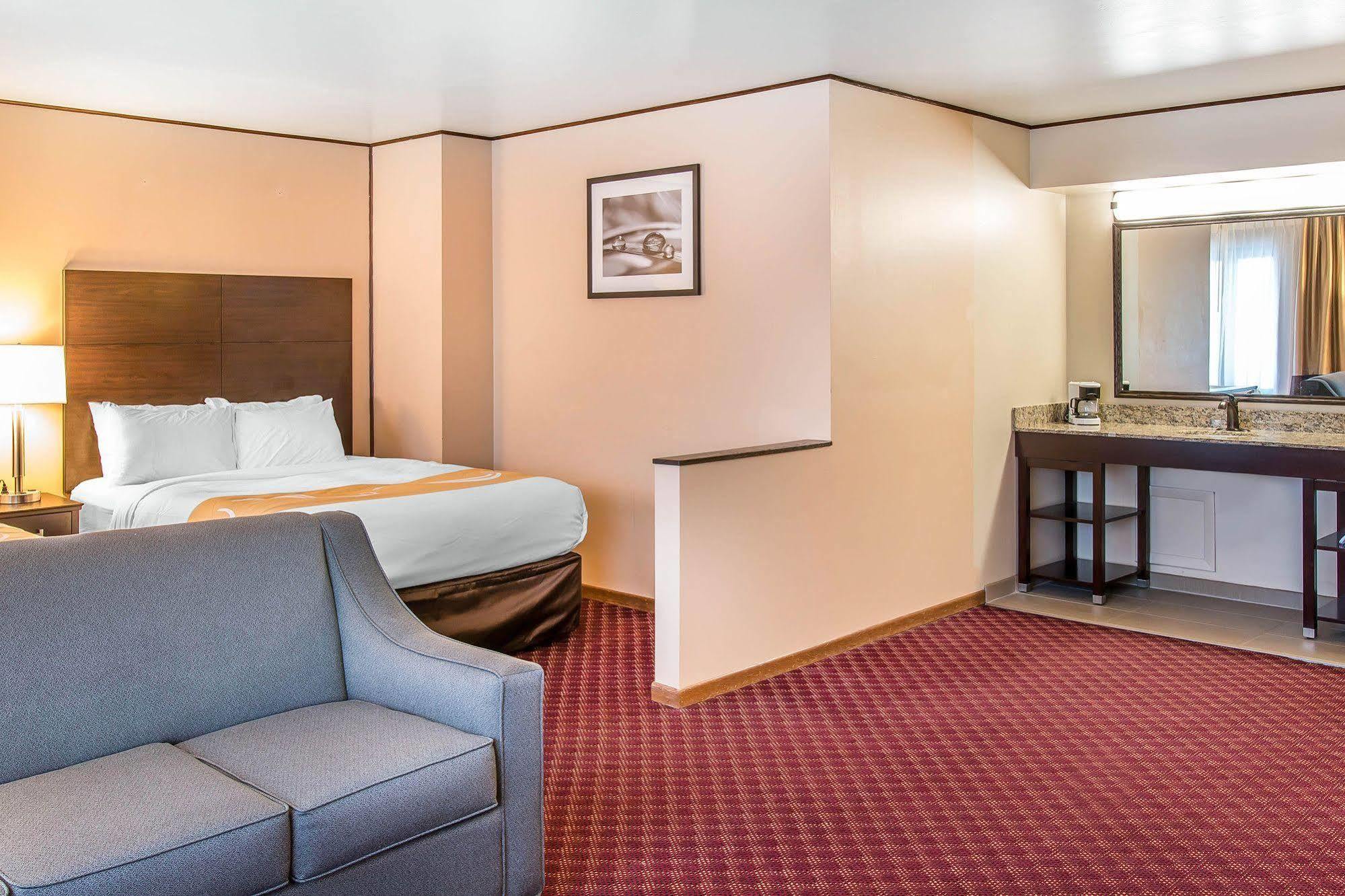 Quality Inn & Suites Houghton Zewnętrze zdjęcie