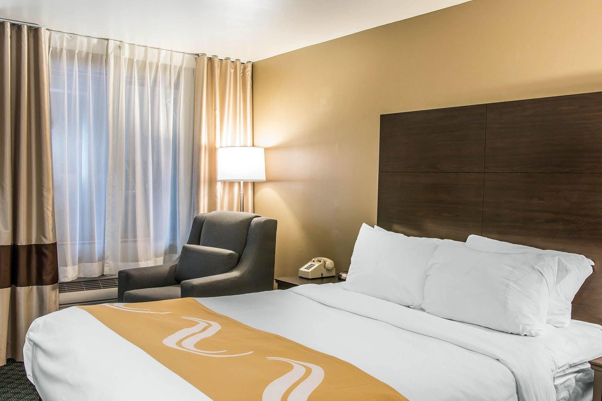 Quality Inn & Suites Houghton Zewnętrze zdjęcie